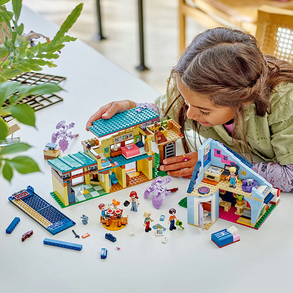 LEGO® Friends Olly and Paisley's Family Houses 42620