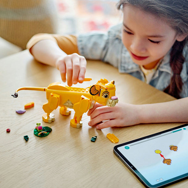 LEGO® ǀ Disney Simba the Lion King Cub Playset 43243