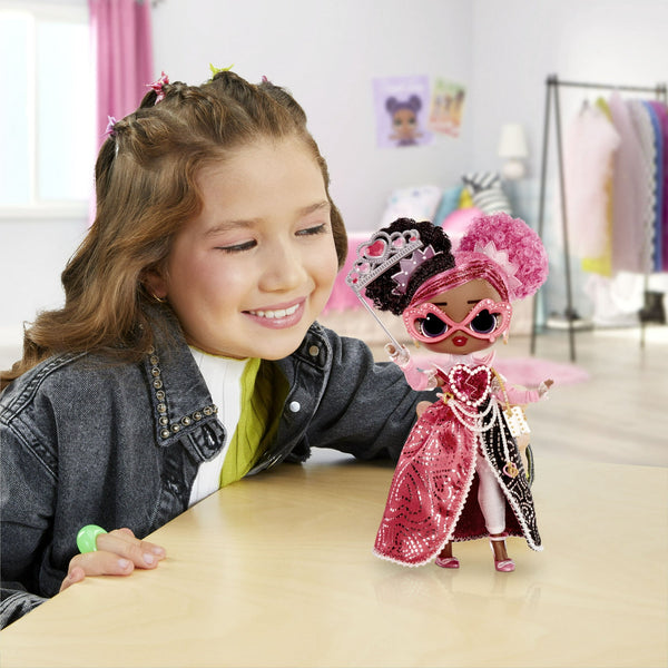 LOL Surprise Tweens Masquerade Party Fashion Doll Regina Hartt with 20 Surprises