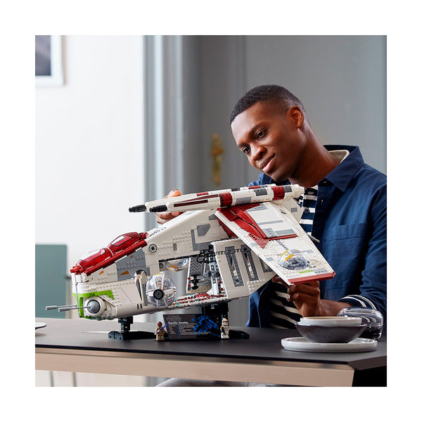 LEGO® Star Wars™ Republic Gunship™ Collectible UCS Building Kit 75309