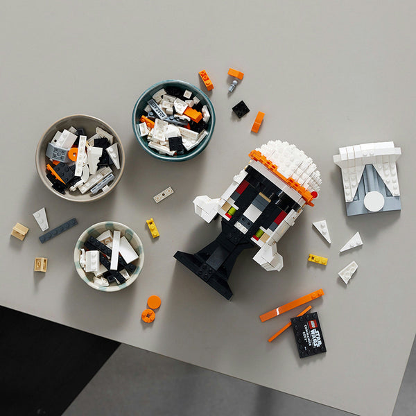 LEGO® Star Wars™ Clone Commander Cody™ Helmet Building Kit 75350