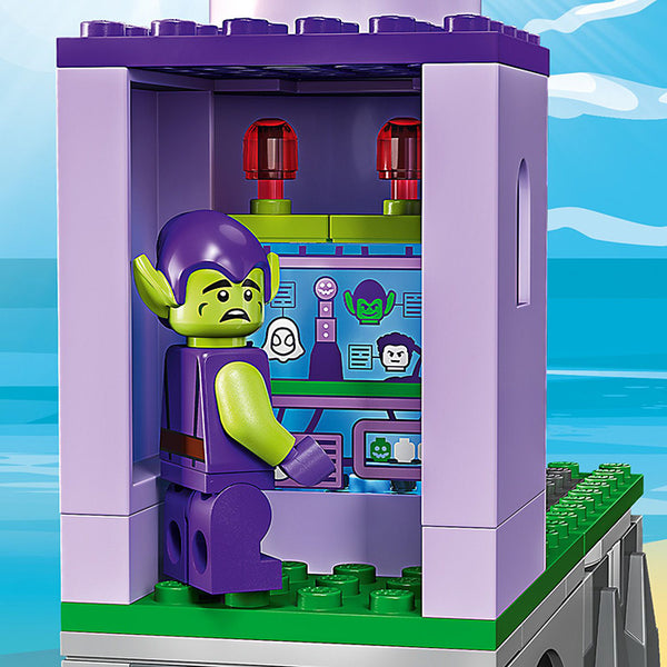 LEGO® Marvel Team Spidey at Green Goblin's Lighthouse 10790