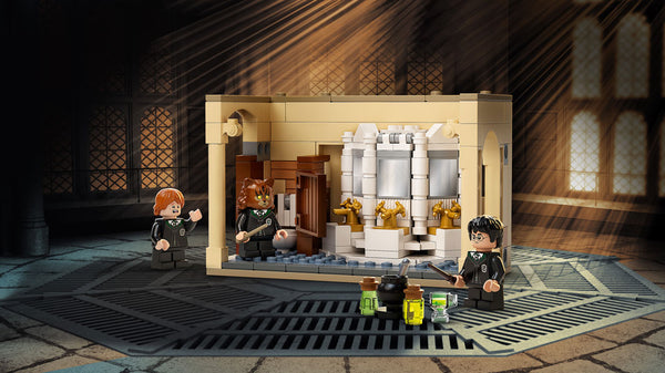 LEGO® Harry Potter™ Hogwarts™: Polyjuice Potion Mistake Building Kit 76386